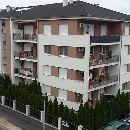 Oliva Wellness Apartman *