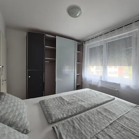Oliva Wellness Apartman Siófok
